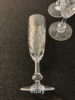 10 flûtes à champagne modèle Messine en cristal de Saint Louis (prix à la pièce)