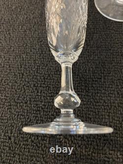 10 flûtes à champagne modèle Messine en cristal de Saint Louis (prix à la pièce)