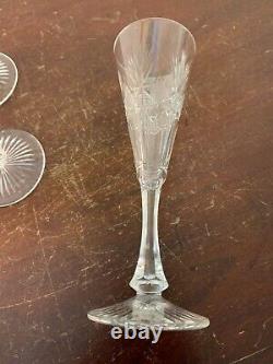 10 flûtes à champagne modèle taillé épi cristal de Saint Louis (prix à la pièce)