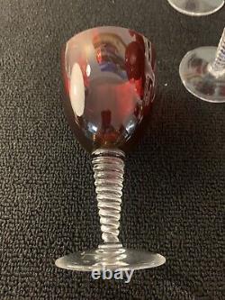 10 verres à vin rouge modèle grand lieu cristal de Saint Louis (prix à la pièce)