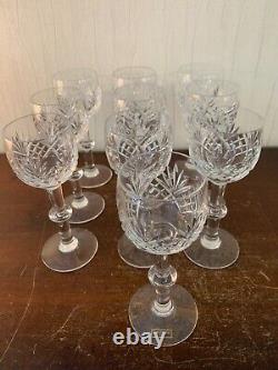 10 verres à vin taillé modèle gravé cristal de Saint Louis (prix à la pièce)