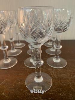10 verres à vin taillé modèle gravé cristal de Saint Louis (prix à la pièce)