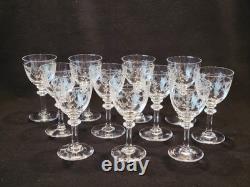 11 Verres À Porto Ou Liqueur En Cristal Gravé Saint Louis / Baccarat