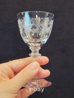 11 Verres À Porto Ou Liqueur En Cristal Gravé Saint Louis / Baccarat