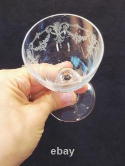 11 Verres À Porto Ou Liqueur En Cristal Gravé Saint Louis / Baccarat
