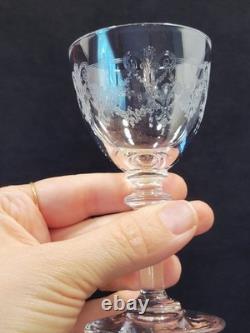 11 Verres À Porto Ou Liqueur En Cristal Gravé Saint Louis / Baccarat