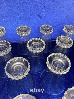 11 verres à vin en Cristal de St Louis modèle Diamant / Art Deco / non signés