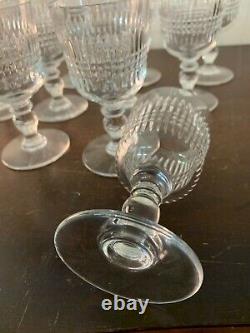 11 verres à vin modèle cristal de Saint Louis (prix à la pièce)