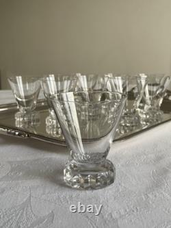 11 verres à vin rouge modèle Diamant en cristal de Saint-Louis