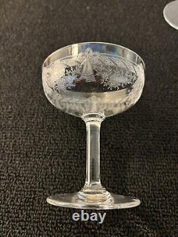 12 coupes à champagne modèle guirlande cristal de Saint Louis (prix à la pièce)