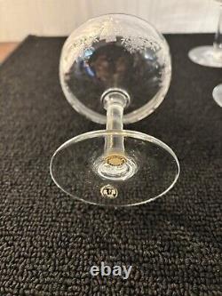 12 coupes à champagne modèle guirlande cristal de Saint Louis (prix à la pièce)