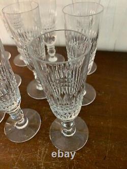 12 flûtes à champagne modèle cristal de Saint Louis (prix à la pièce)
