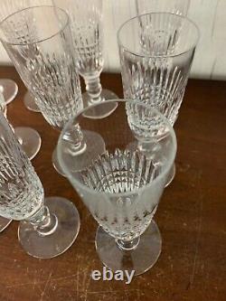 12 flûtes à champagne modèle cristal de Saint Louis (prix à la pièce)
