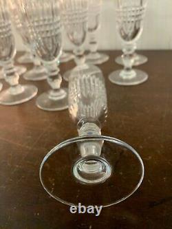 12 flûtes à champagne modèle cristal de Saint Louis (prix à la pièce)