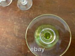 12 verres à liqueur en cristal de Saint Louis (prix du lot de 12)