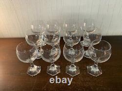 12 verres à vin modèle Saint Cloud en cristal de Saint Louis (prix à la pièce)
