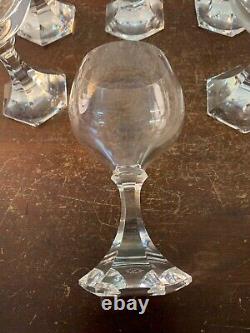 12 verres à vin modèle Saint Cloud en cristal de Saint Louis (prix à la pièce)