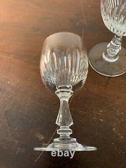 12 verres à vin rouge modèle Liane en cristal de Saint Louis (prix à la pièce)