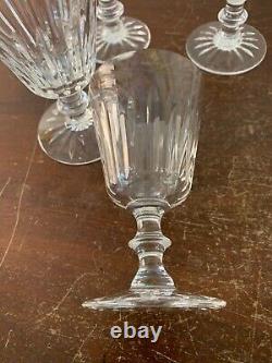 12 verres à vin rouge modèle Orléans cristal de Saint Louis (prix à la pièce)