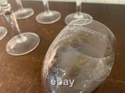 12 verres vin gravé en cristal de Saint Louis (prix à la pièce)
