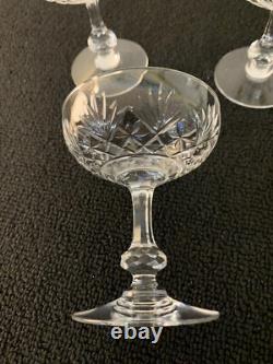 13 coupes à champagne Massenet en cristal de Saint Louis (prix à la pièce)