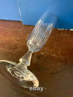 13 flûtes à champagne modèle Liane en cristal de Saint Louis (prix à la pièce)