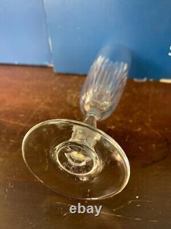 13 flûtes à champagne modèle Liane en cristal de Saint Louis (prix à la pièce)