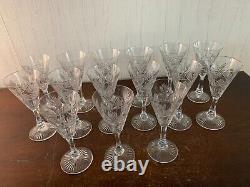 15 verres à vin rouge modèle taillé épi cristal de Saint Louis (prix à la pièce)
