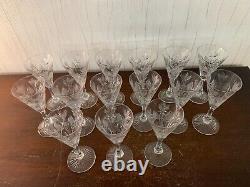 15 verres à vin rouge modèle taillé épi cristal de Saint Louis (prix à la pièce)
