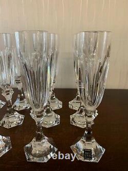 18 flûtes modèle Chambord en cristal de Saint Louis (prix à la pièce)