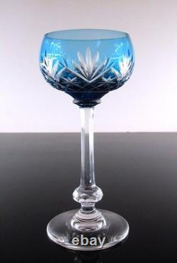 1 Verre A Vin Cristal Couleur Bleu Ciel Taille Modele Massenet St Louis Signe