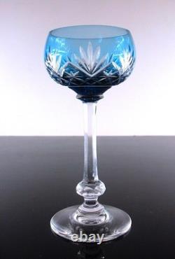 1 Verre A Vin Cristal Couleur Bleu Ciel Taille Modele Massenet St Louis Signe