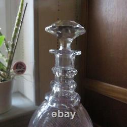 1 carafe en cristal de saint louis modèle trianon H 28 CM