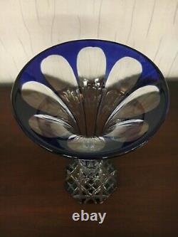 1 vase doublé bleu en cristal de Saint Louis
