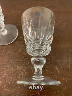 1 verre à vin modèle Guernesez en cristal de Saint Louis (prix à la pièce)