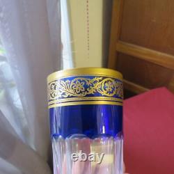 1 verre gobelet a thé de couleur bleu cristal de saint louis decor or