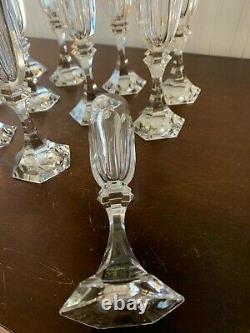 24 flûtes modèle Chambord en cristal de Saint Louis (prix à la pièce)