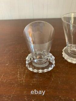 25 verres à vin blanc modèle diamant en cristal de Saint Louis (prix à la pièce)