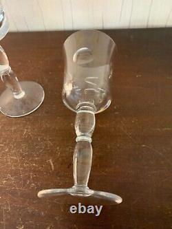2 verres à vin rouge modèle Cosmos en cristal de Saint Louis (prix à la pièce)