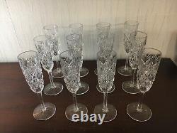 32 flûtes à champagne modèle Florence cristal de Saint Louis (prix à la pièce)