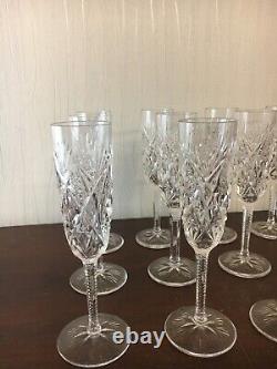 32 flûtes à champagne modèle Florence cristal de Saint Louis (prix à la pièce)