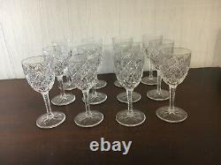 35 verres vin blanc modèle Florence en cristal de Saint Louis (prix à la pièce)