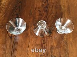 3 coupes à champagne en cristal de Saint Louis modèle diamant (prix de la coupe)