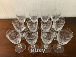 40 verres à vin rouge modèle Cléo en cristal de Saint Louis (prix à la pièce)