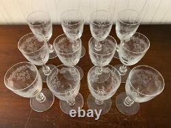 40 verres à vin rouge modèle Cléo en cristal de Saint Louis (prix à la pièce)
