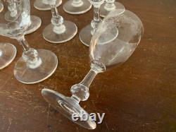 40 verres à vin rouge modèle Cléo en cristal de Saint Louis (prix à la pièce)