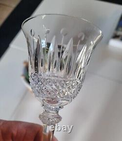 4 Jolis verres à vin, en cristal de St Louis, modèle''Tommy'