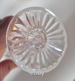 4 Jolis verres à vin, en cristal de St Louis, modèle''Tommy'
