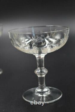 4 coupes à champagne en cristal de Saint Louis gravure 3216 service Talma
