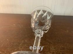 5 verres à vin taillé en cristal de Saint Louis (prix à la pièce)modèle2
